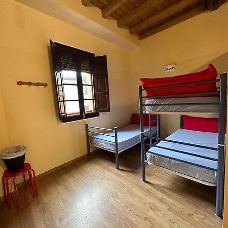 Albergue De Peregrinos Compostela Molinaseca Exteriér fotografie