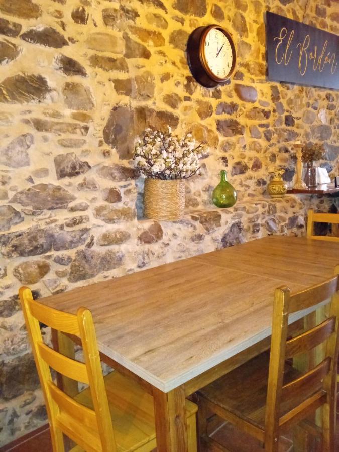 Albergue De Peregrinos Compostela Molinaseca Exteriér fotografie